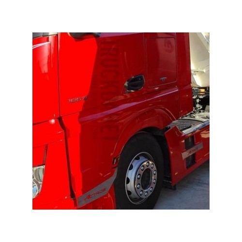 https://www.truckdanet.com/1515-large_default/linkes-verkleidungsprofil-aus-edelstahl-passend-fuer-mercedes-actros-mp4-mp5.jpg